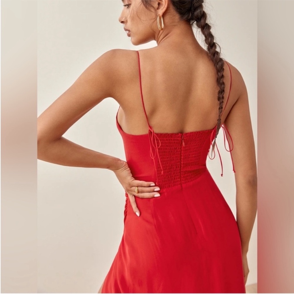 Reformation Kourtney Dress in Cherry Red - Picture 4 of 14